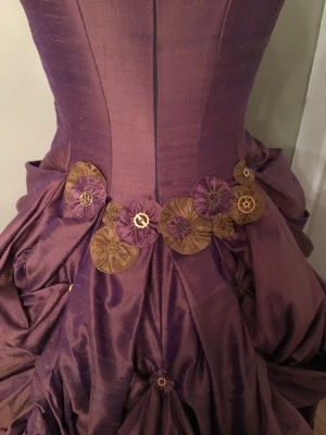 wedding dress back deatil